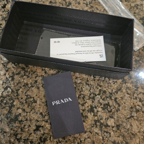 AUTHENTIC PRADA SUNGLASSES - Picture 8 of 10
